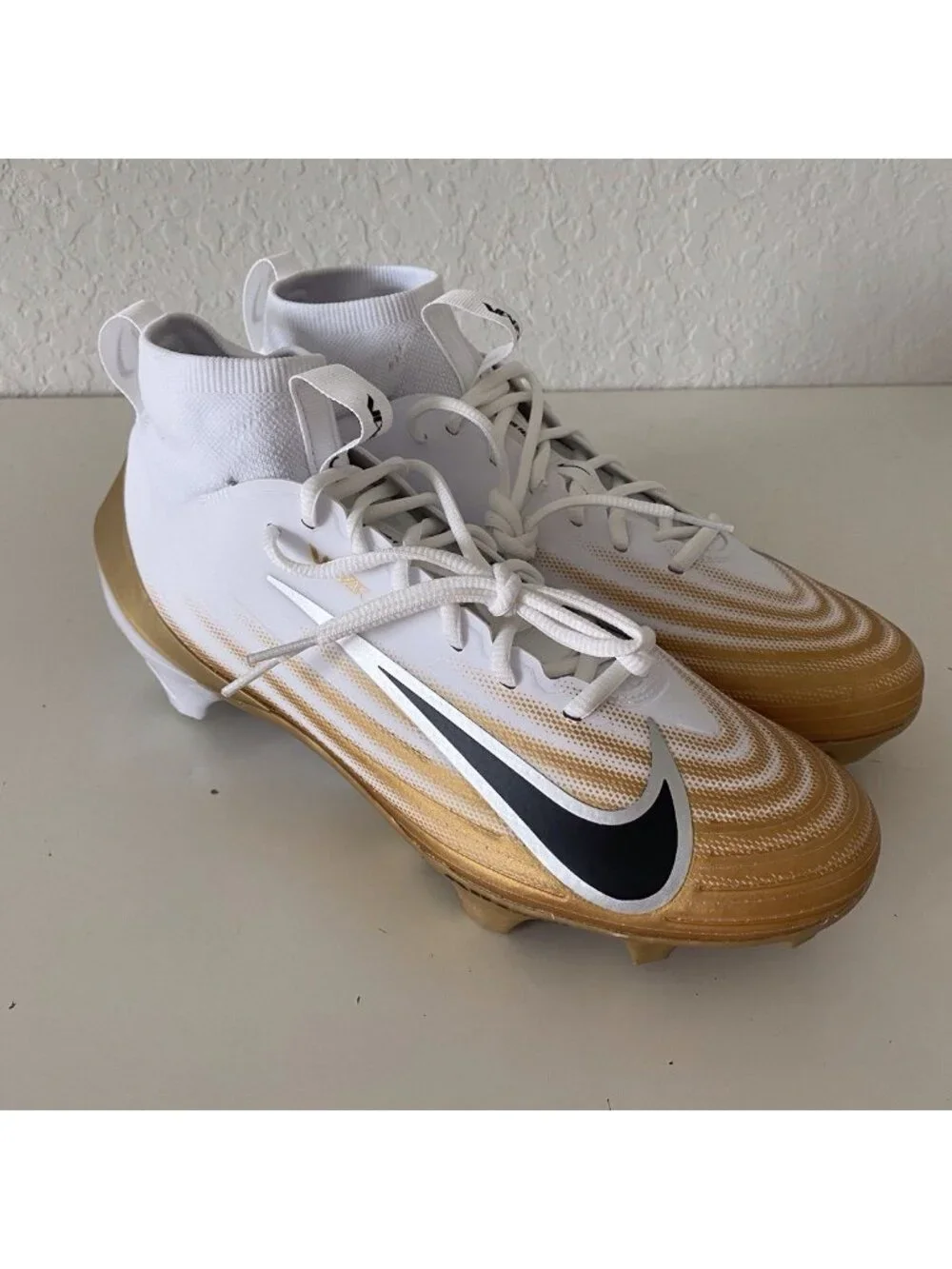 Men’s Sz 10  Nike Zoom Air Vapor Pro 1 Football Cleats FB3298-103 White Gold